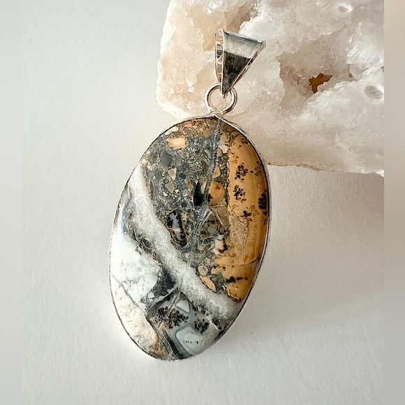 Maligano Jasper Pendant - Picture 1 of 6